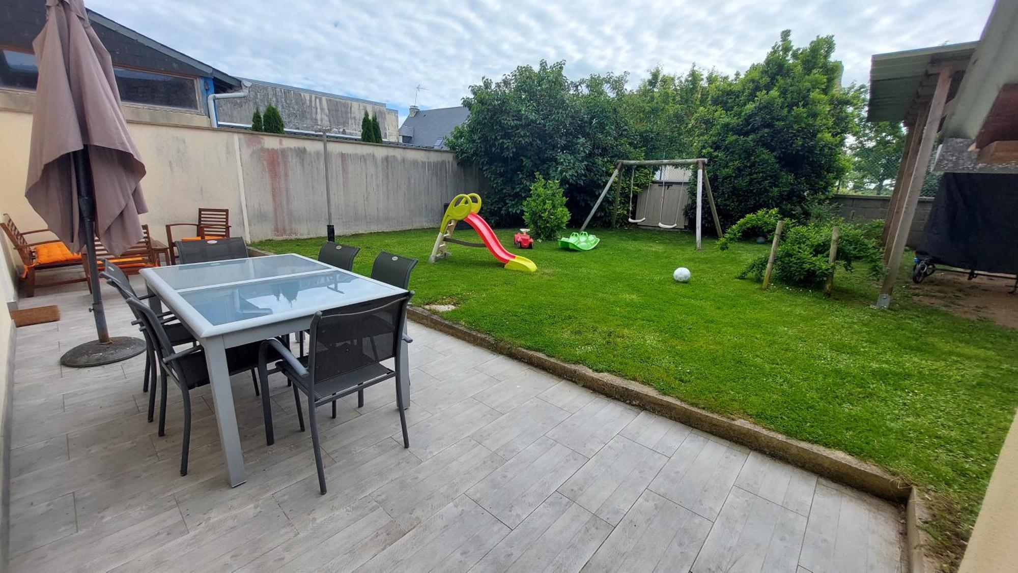 Maison avec jardin, près plages du débarquement, table ping pong, à 800 m d' Omaha beach adaptée jeunes enfants Vierville-sur-Mer Extérieur photo