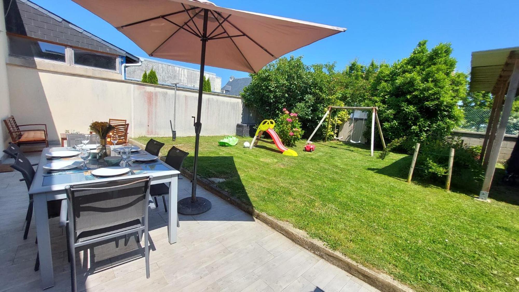 Maison avec jardin, près plages du débarquement, table ping pong, à 800 m d' Omaha beach adaptée jeunes enfants Vierville-sur-Mer Extérieur photo