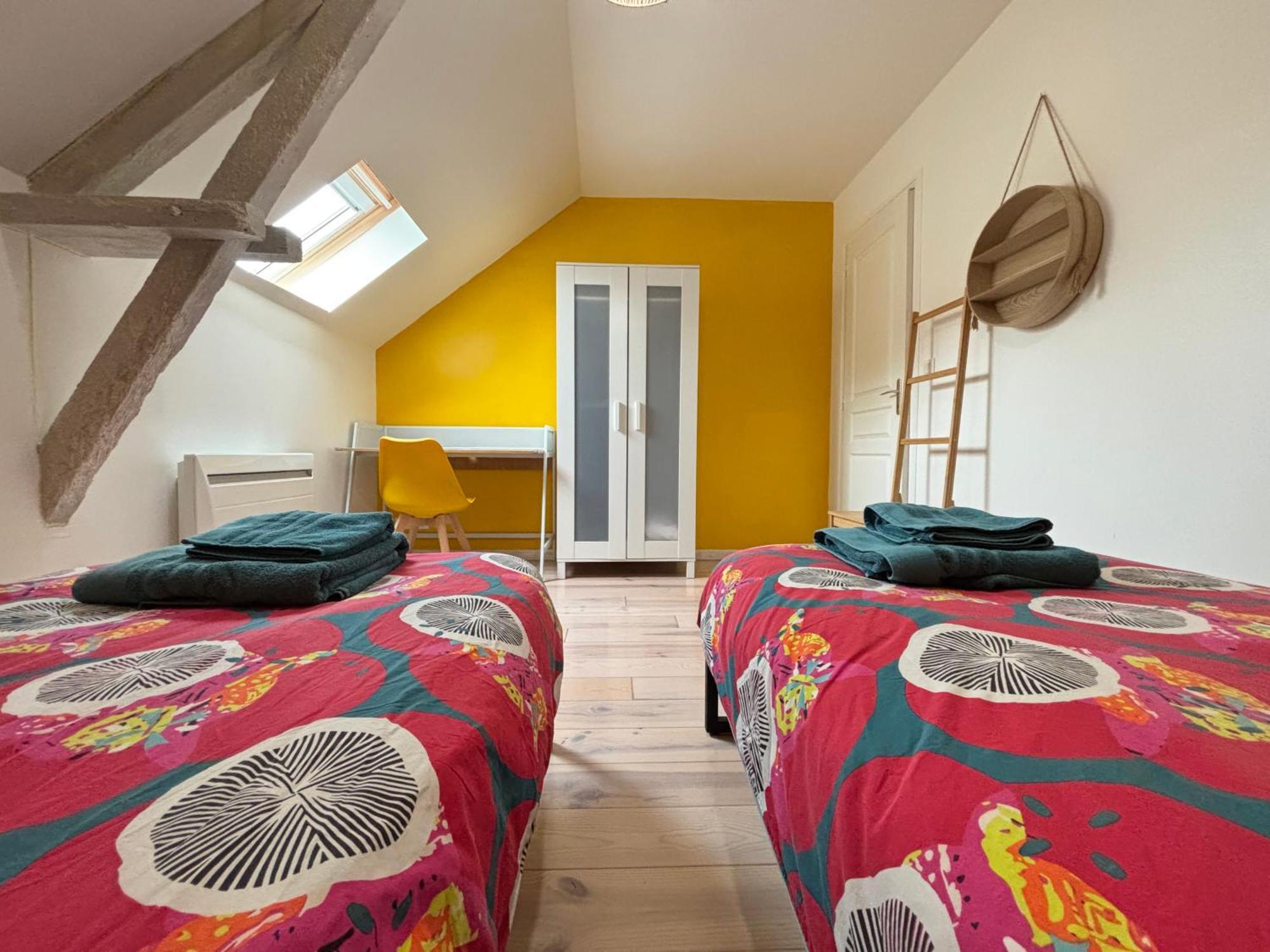 Maison avec jardin, près plages du débarquement, table ping pong, à 800 m d' Omaha beach adaptée jeunes enfants Vierville-sur-Mer Extérieur photo